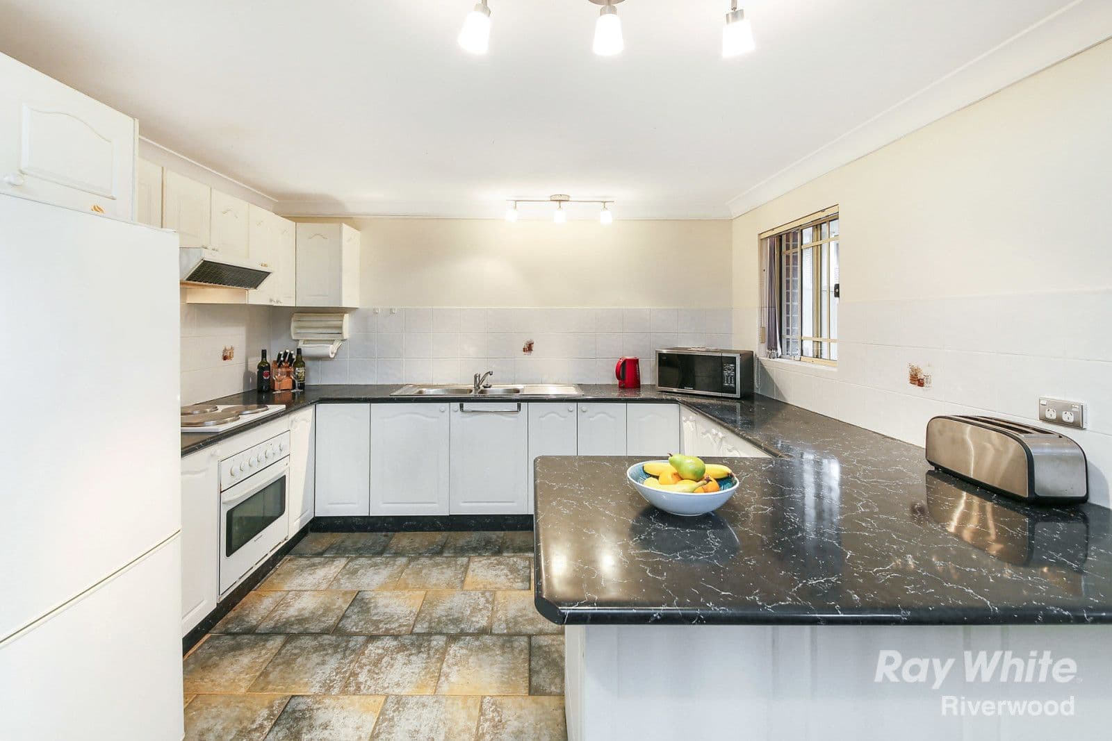 17 Coleridge Street, Riverwood NSW 2210, Riverwood - Thumbnail 3