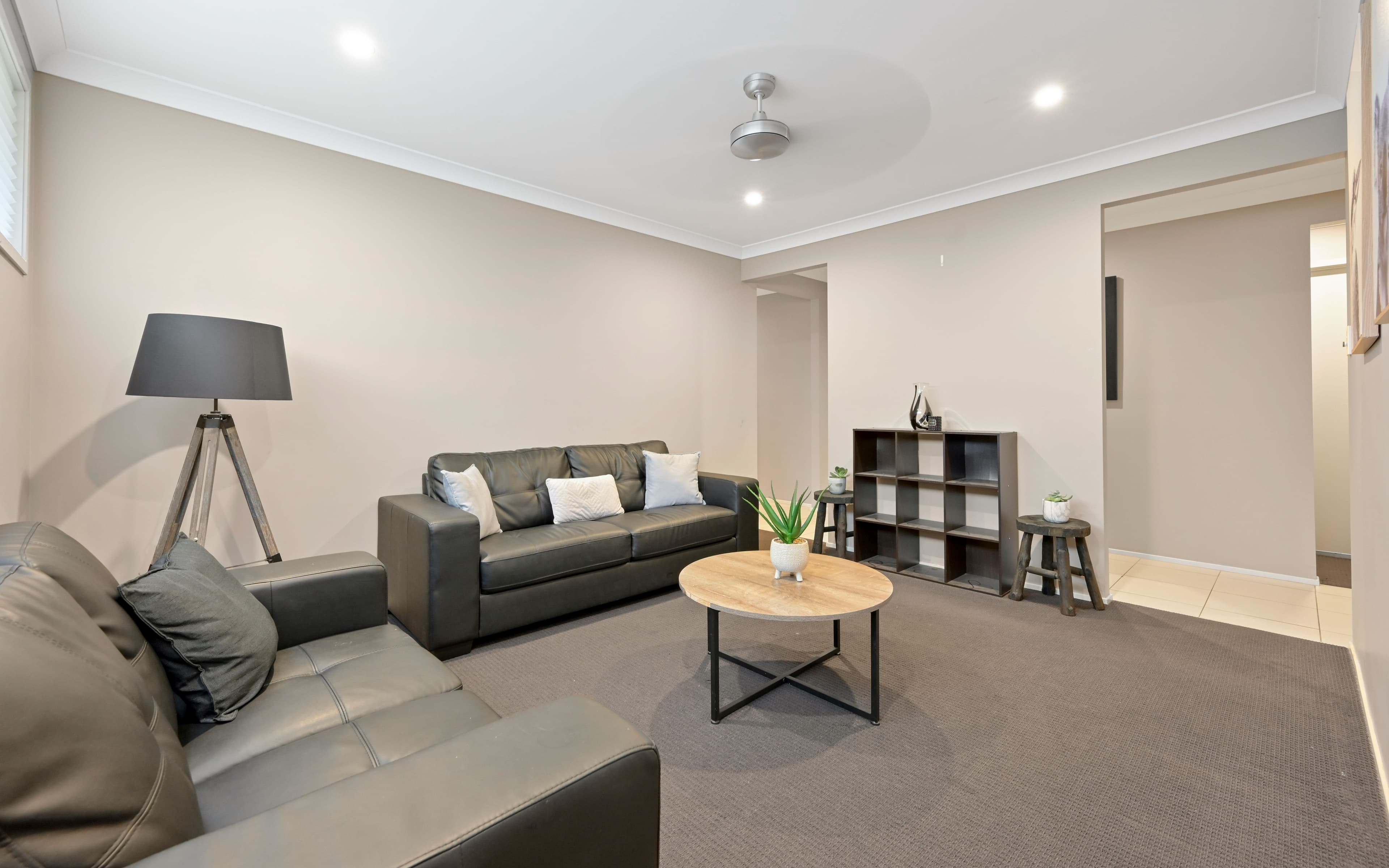 45 Jubilee Circuit, Rosemeadow NSW 2560, Rosemeadow - Thumbnail 2