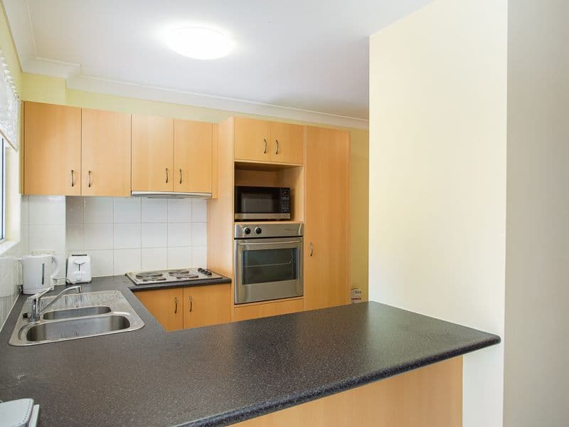 79 Lawson Street, MORNINGSIDE QLD 4170, Morningside - Thumbnail 3