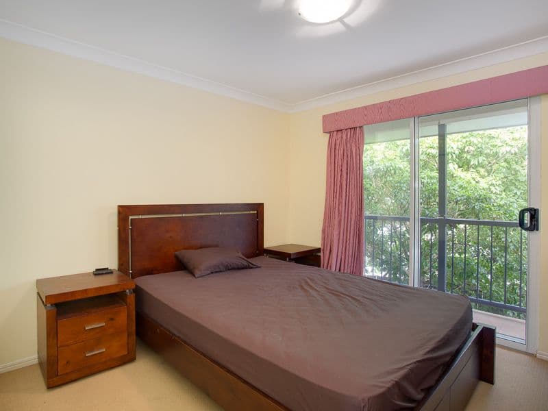 79 Lawson Street, MORNINGSIDE QLD 4170, Morningside - Thumbnail 5