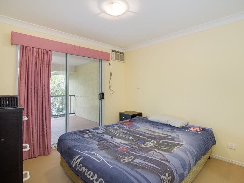 79 Lawson Street, MORNINGSIDE QLD 4170, Morningside - Thumbnail 6
