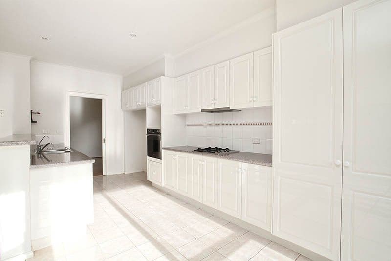 2 Palmerston Crescent, TAYLORS LAKES VIC 3038, Taylors Lakes - Thumbnail 2
