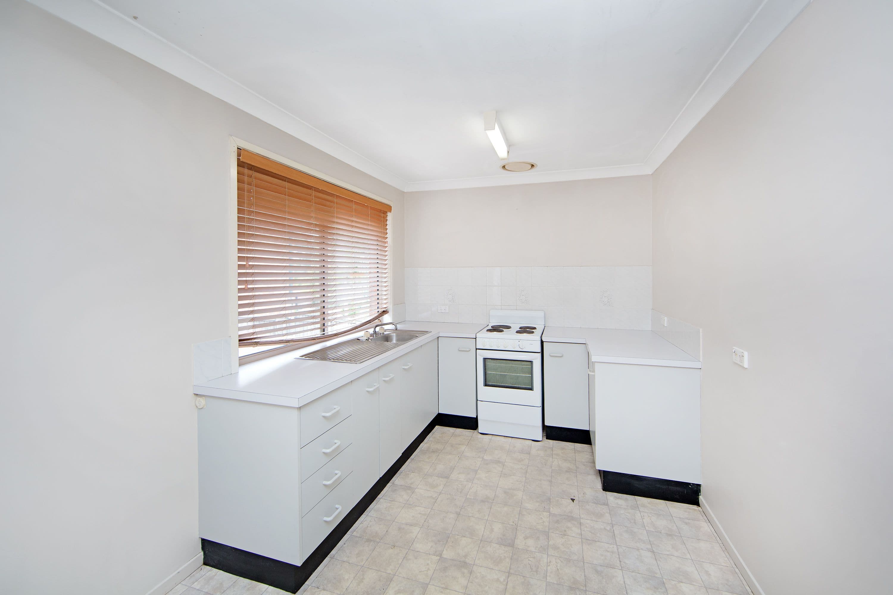 14 Paramount Place, Glenning Valley - Thumbnail 2