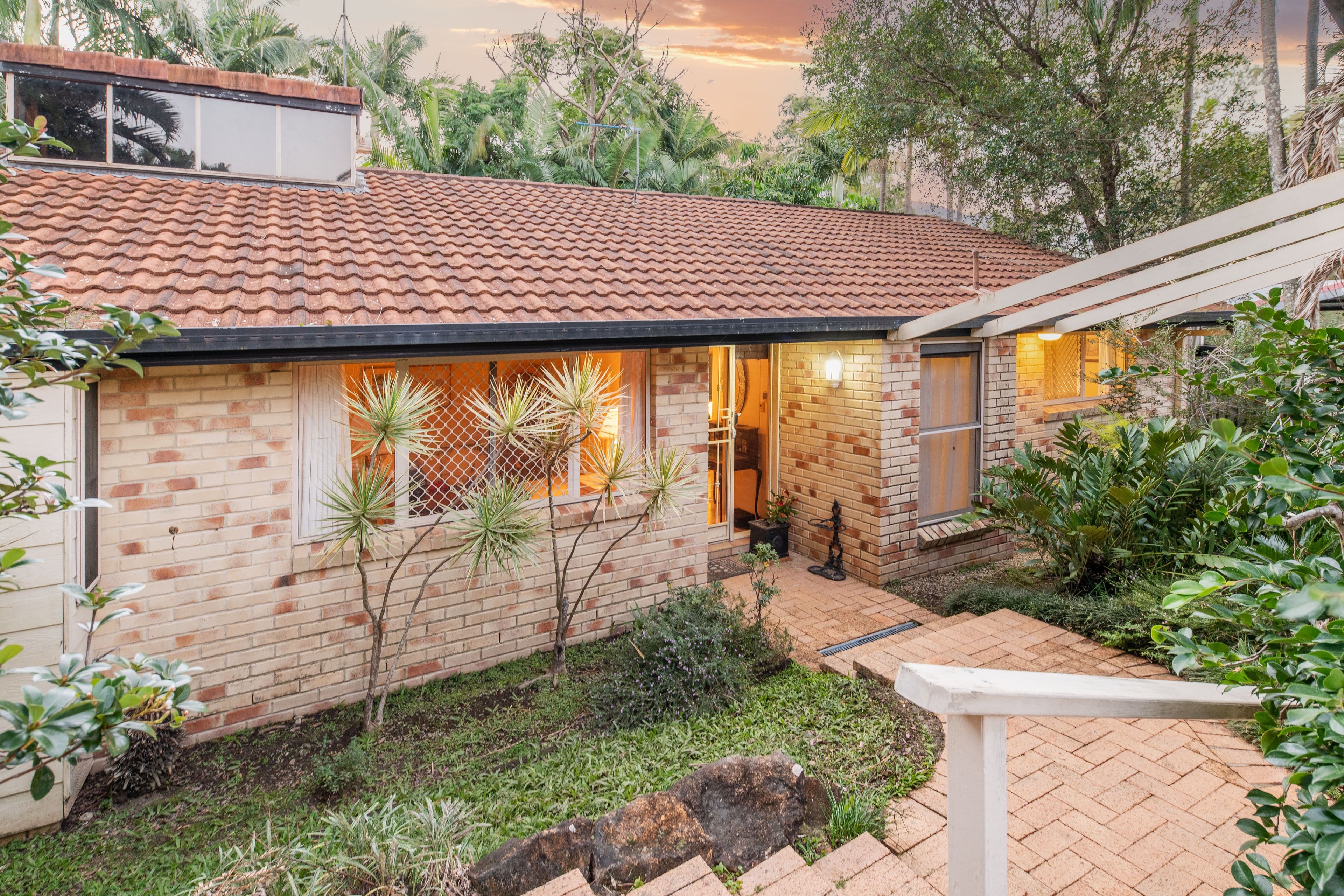 18 Gatton Court, Helensvale QLD 4212, Helensvale - Thumbnail 3