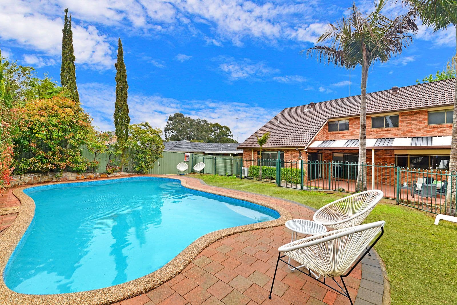 14 Lancelot Court, Castle Hill - Thumbnail 2
