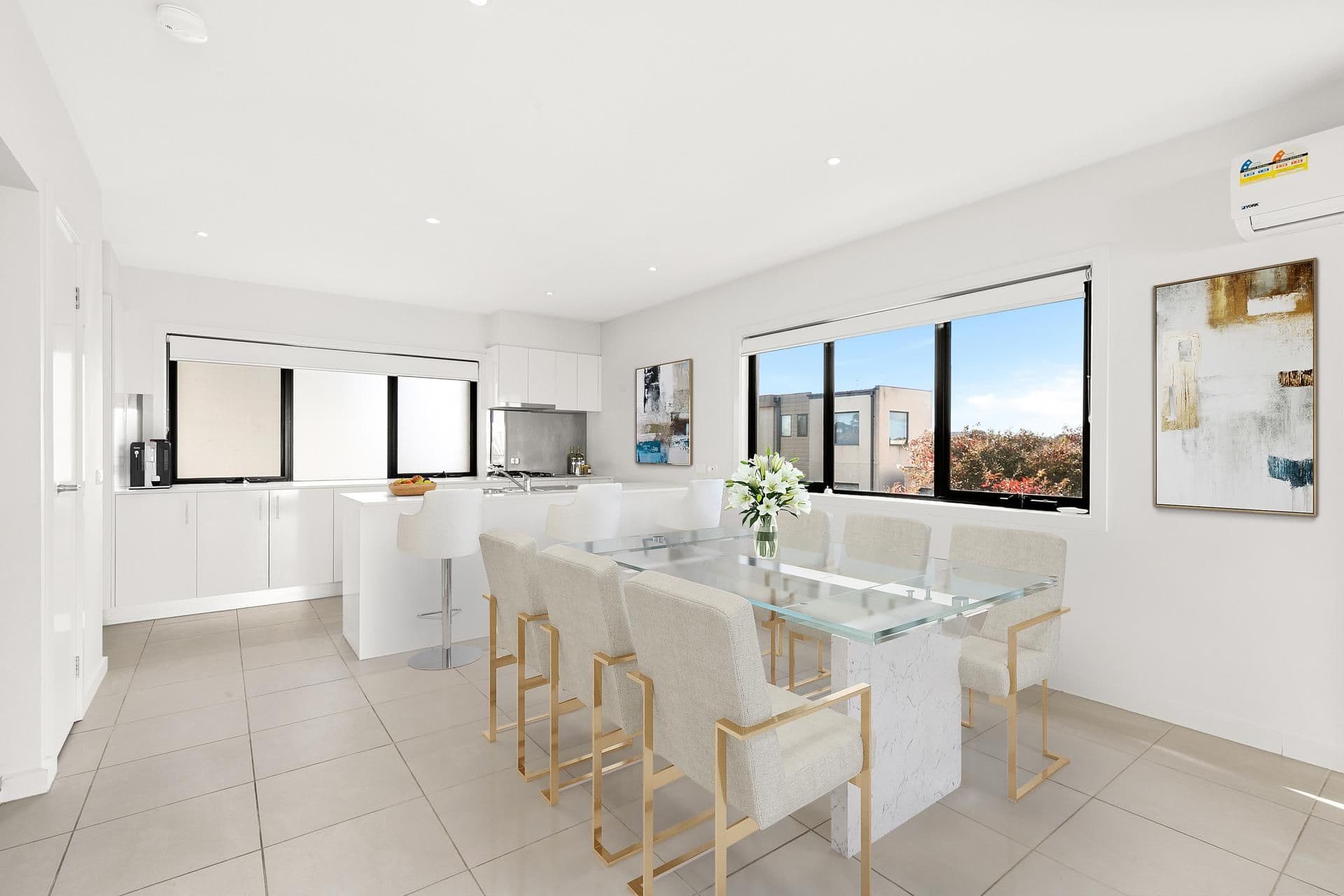 17 Edgeware Close, Pakenham VIC 3810, Pakenham - Thumbnail 4