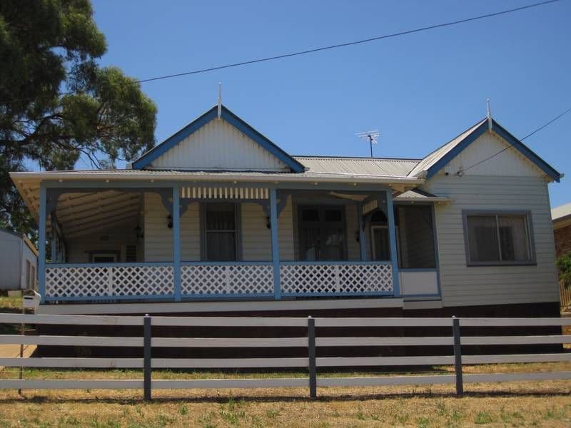 83 Brock Street, YOUNG NSW 2594, Young - Thumbnail 4