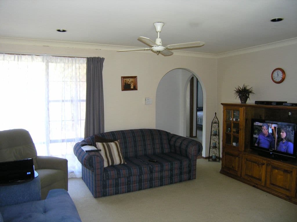 22 Ferntree Close, WYOMING NSW 2250, Wyoming - Thumbnail 5