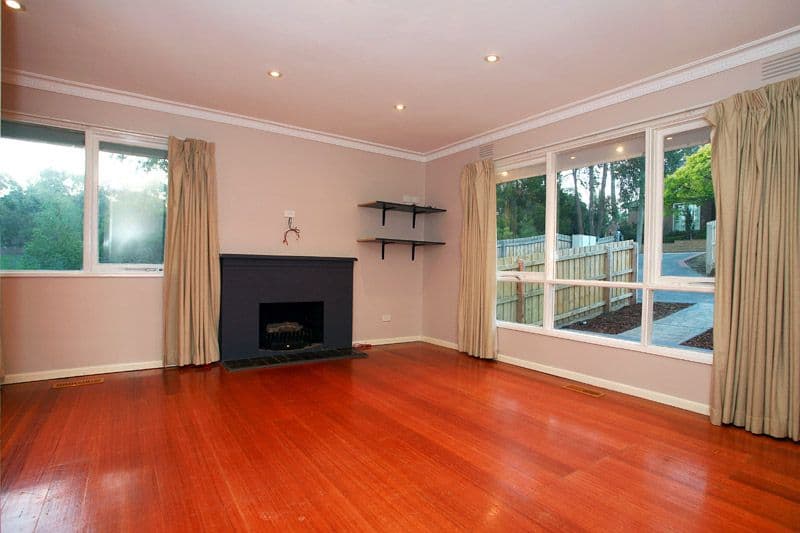 8 Marshall Avenue, DONCASTER VIC 3108, Doncaster - Thumbnail 2