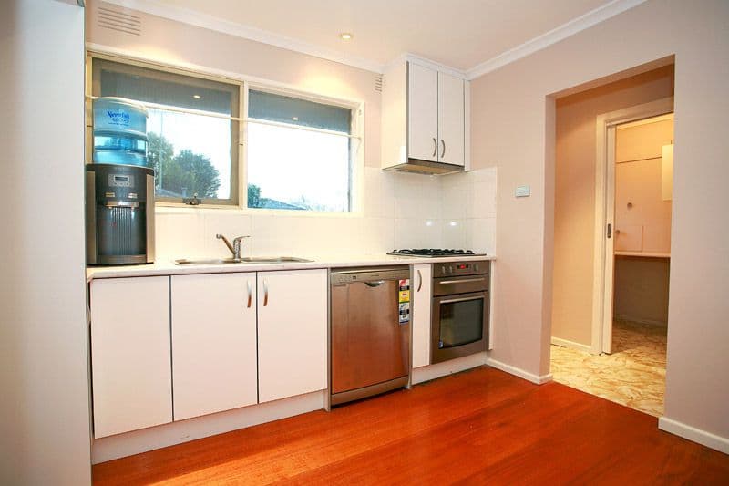 8 Marshall Avenue, DONCASTER VIC 3108, Doncaster - Thumbnail 5