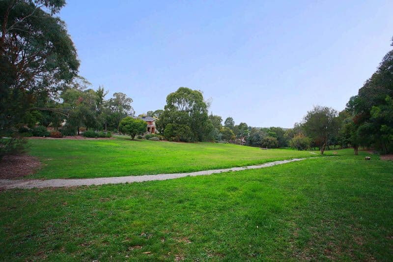 8 Marshall Avenue, DONCASTER VIC 3108, Doncaster - Thumbnail 8