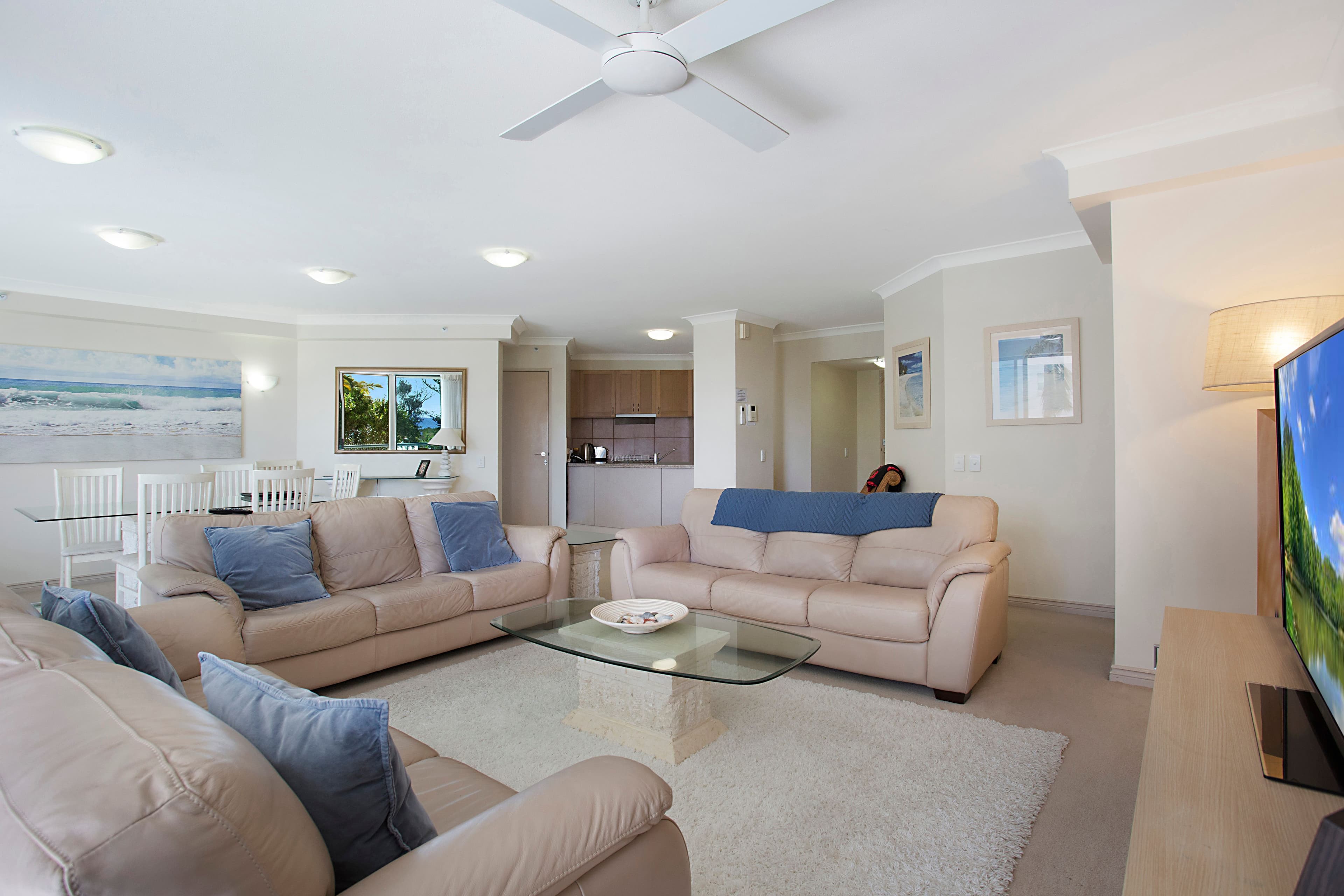 67 'Oceana On Broadbeach' 100 Old Burleigh Road, Broadbeach QLD 4218, Broadbeach - Thumbnail 2