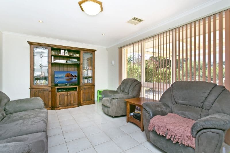 32 Currawong Crescent, MODBURY HEIGHTS SA 5092, Modbury Heights - Thumbnail 2