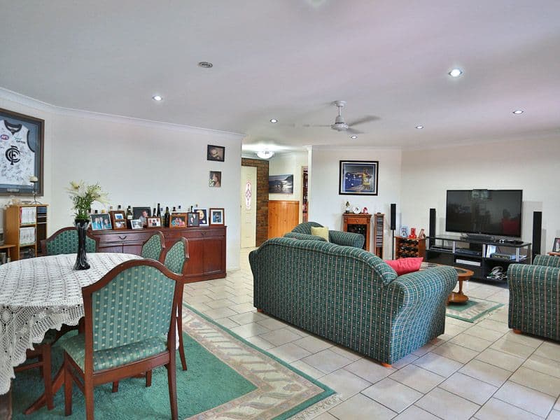 52 Allira Crescent, CARSELDINE QLD 4034, Carseldine - Thumbnail 4