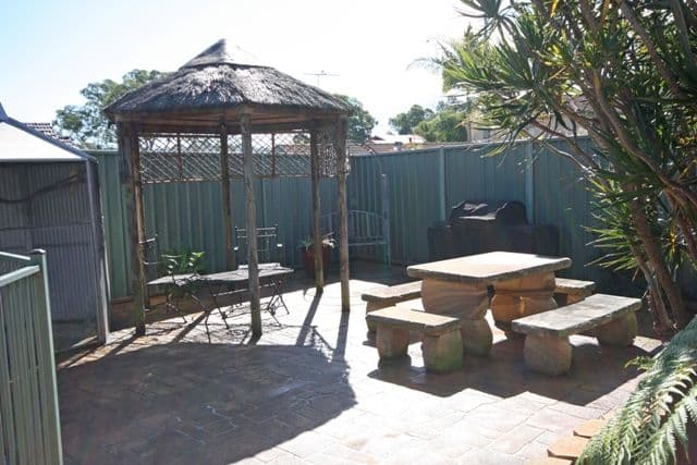 19 Ardrossan Crescent, ST ANDREWS NSW 2566, St Andrews - Thumbnail 7