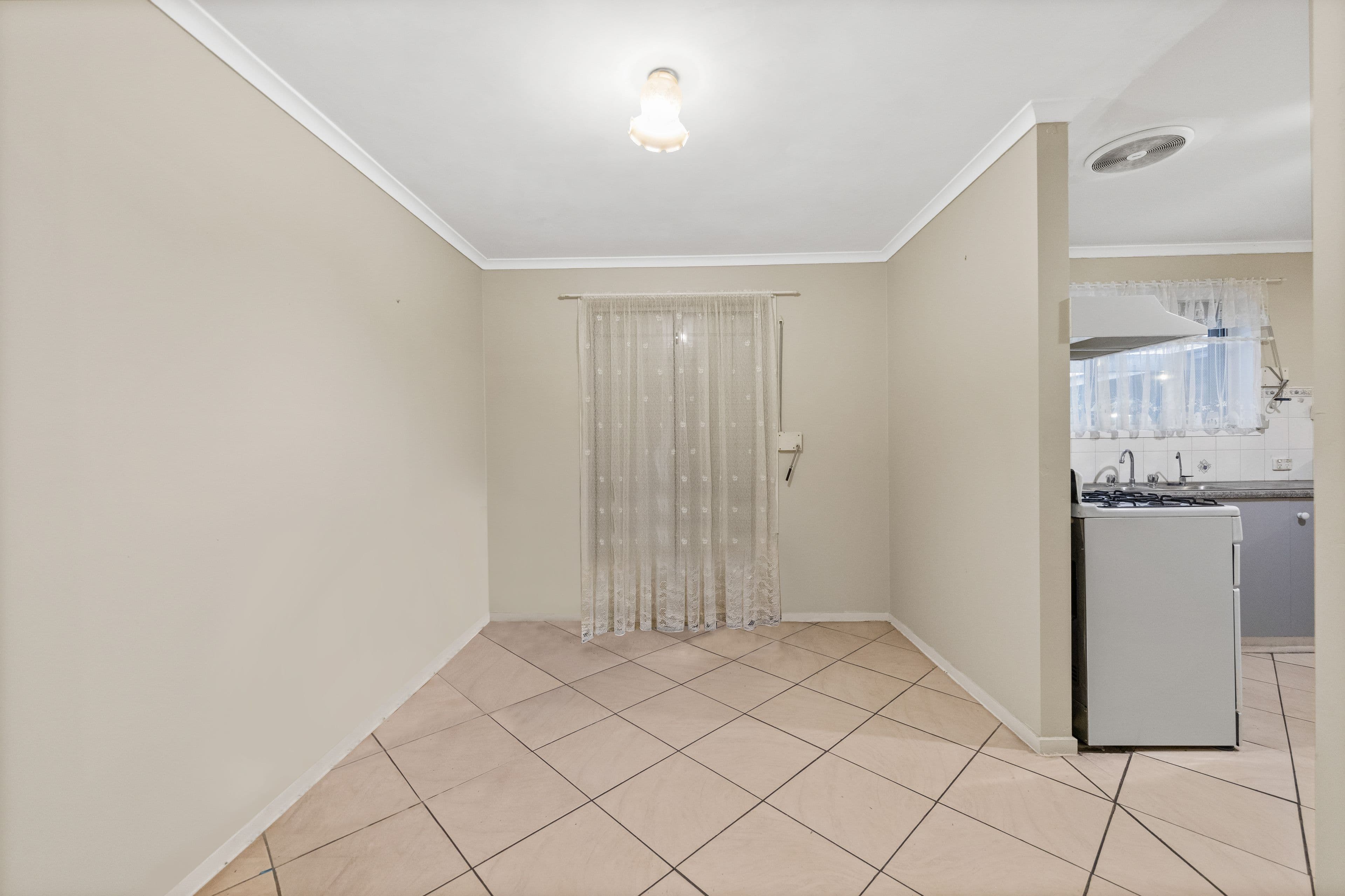 12 Hutton Avenue, Andrews Farm SA 5114, Andrews Farm - Thumbnail 3