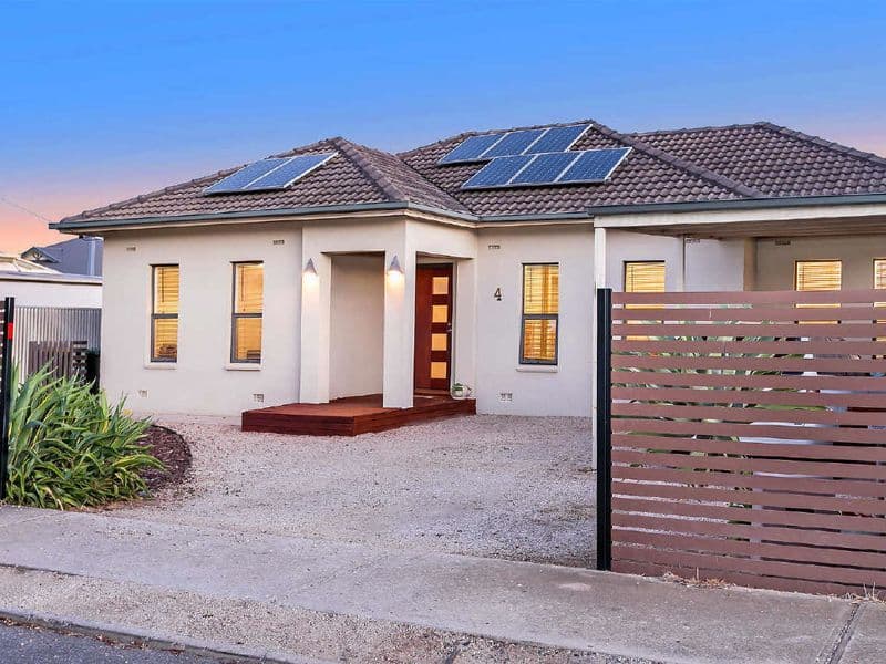 4 Waverley Street, Largs Bay SA 5016, Largs Bay - Image 1