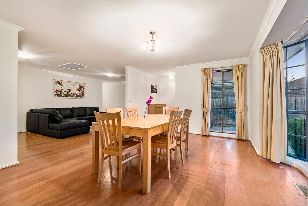 12 Delmore Crescent, Glen Waverley VIC 3150, Glen Waverley - Thumbnail 3