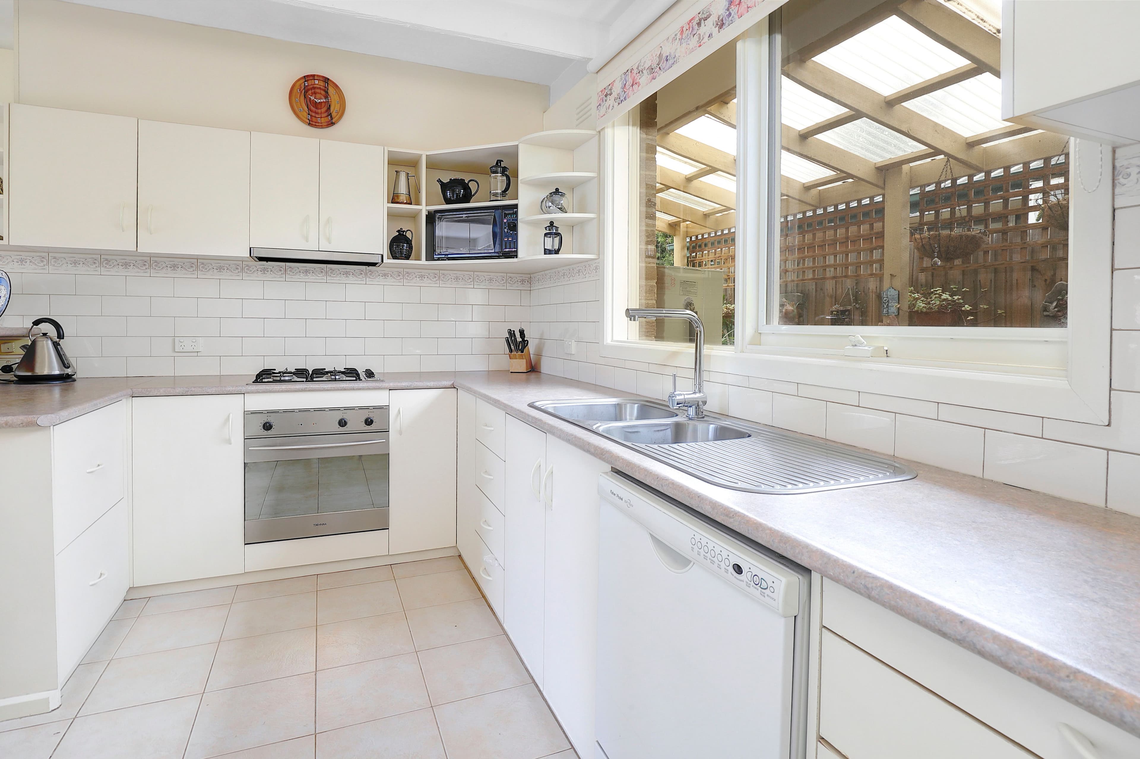 12 Braidwood Avenue, Rosebud VIC 3939, Rosebud - Thumbnail 3