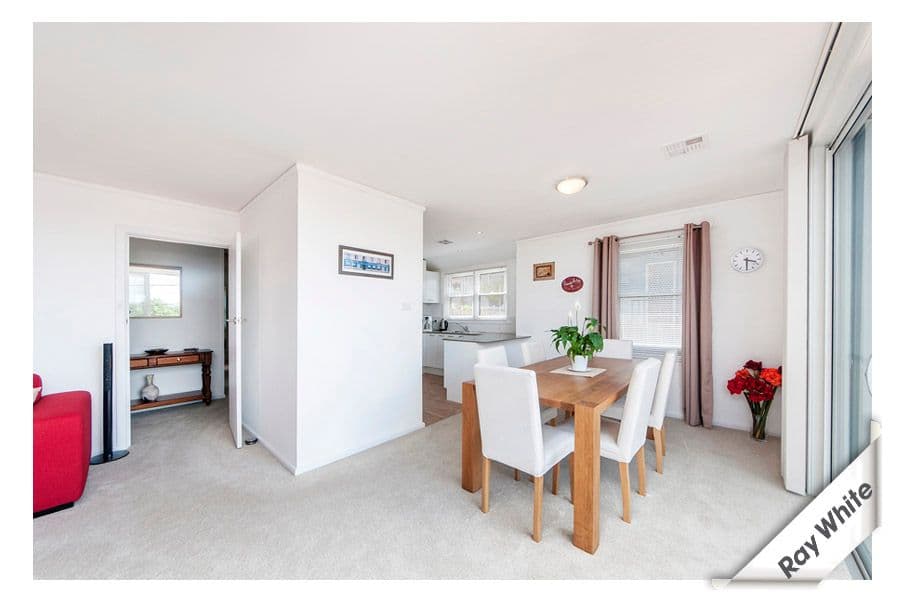 61 Caley Crescent, NARRABUNDAH ACT 2604, Narrabundah - Thumbnail 2