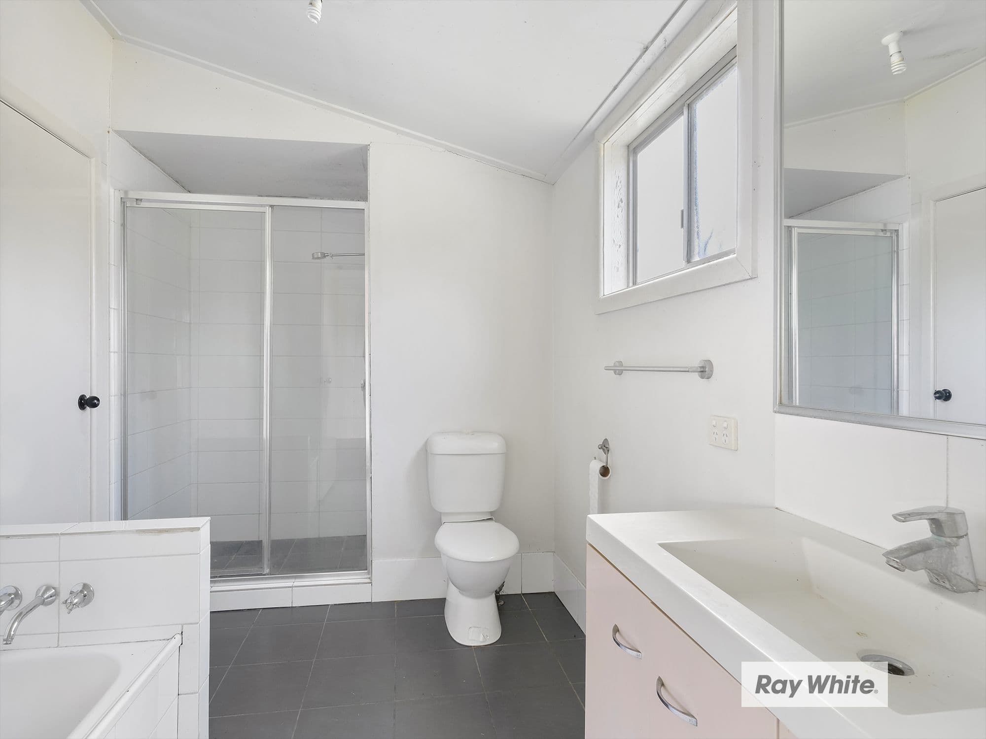 3 Rissman Court, Goodna QLD 4300, Goodna - Thumbnail 5