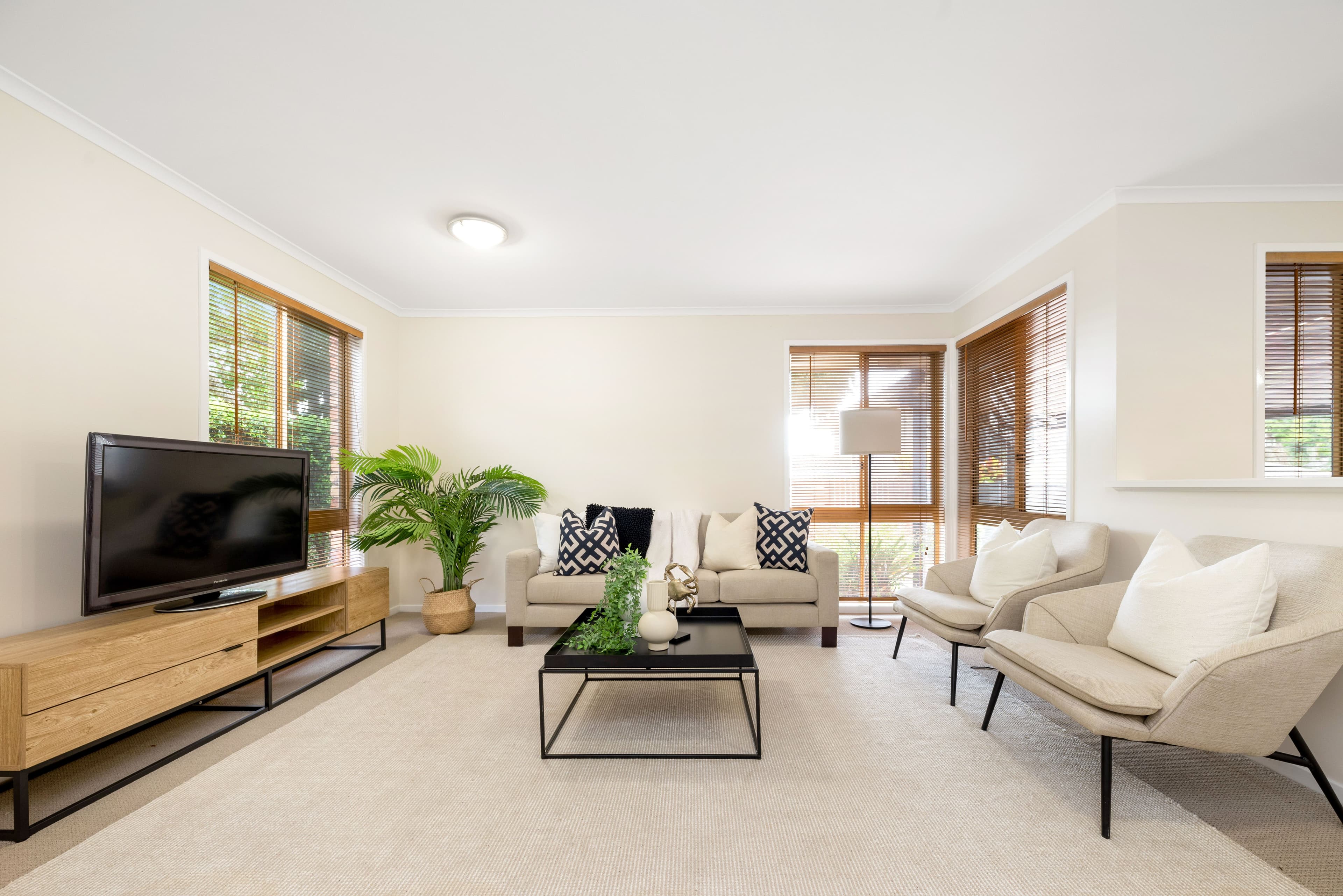 32 Tullira Street, The Gap QLD 4061, The Gap - Thumbnail 3