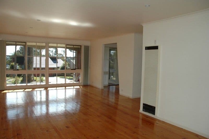 2 Burrawang Crescent, SUNSHINE BAY NSW 2536, Sunshine Bay - Thumbnail 3