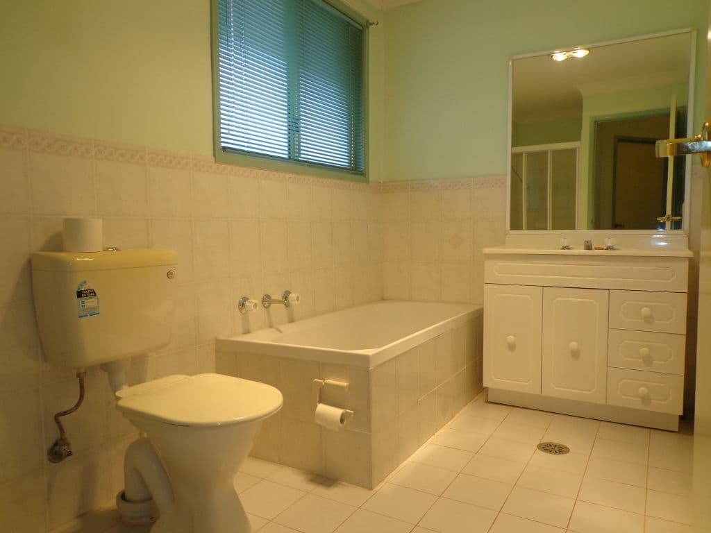 35 Marlborough Street, SMITHFIELD NSW 2164, Smithfield - Thumbnail 3