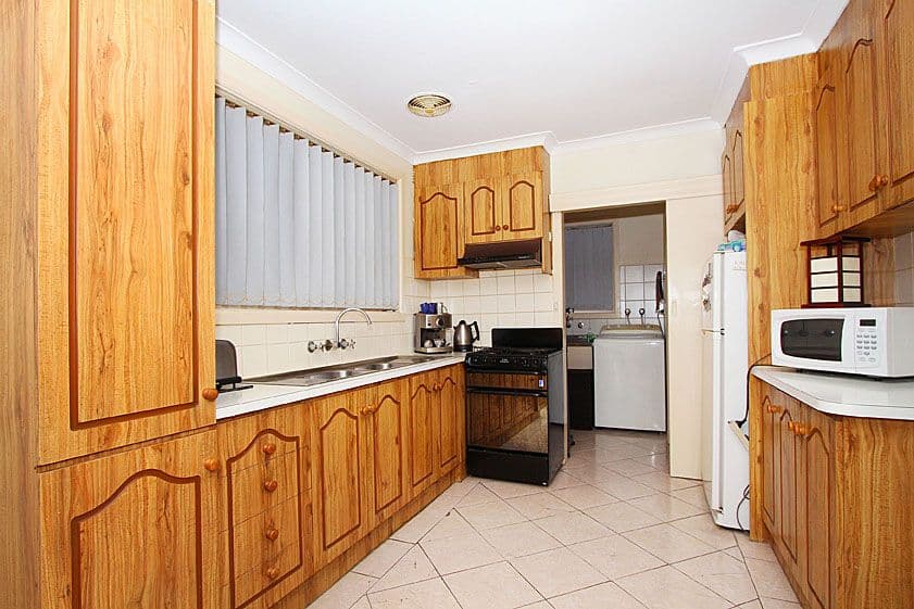 17 Kelverne Street, RESERVOIR VIC 3073, Reservoir - Thumbnail 2