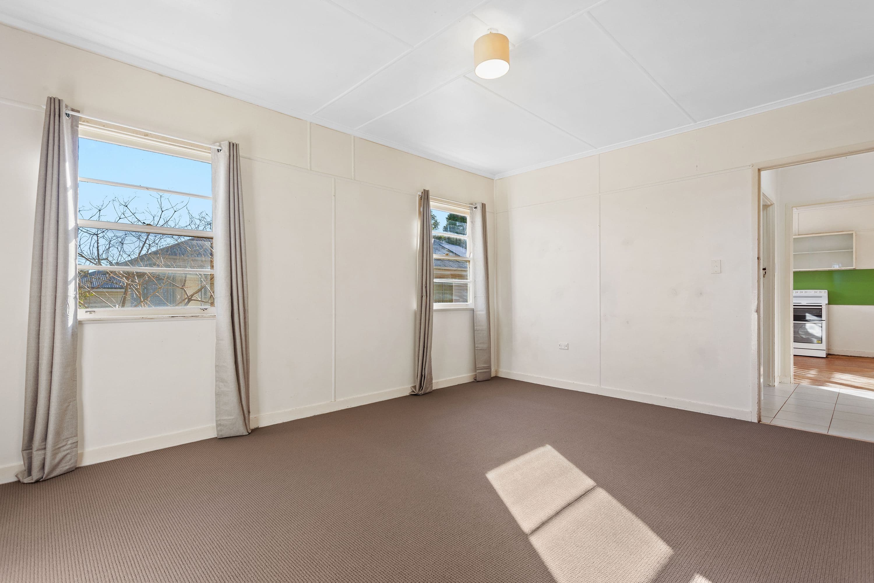 33 Kelly Street, Harlaxton QLD 4350, Harlaxton - Thumbnail 2