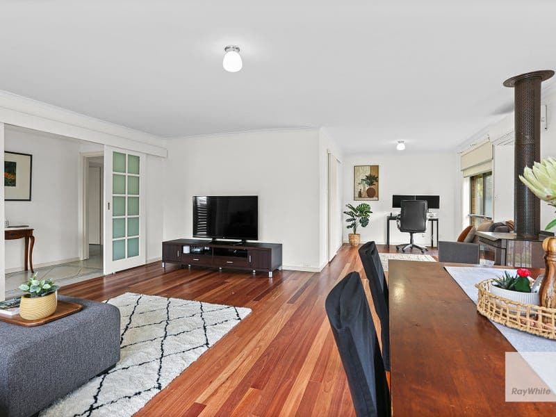 29 Hoddle Way, Altona Meadows VIC 3028, Altona Meadows - Thumbnail 3