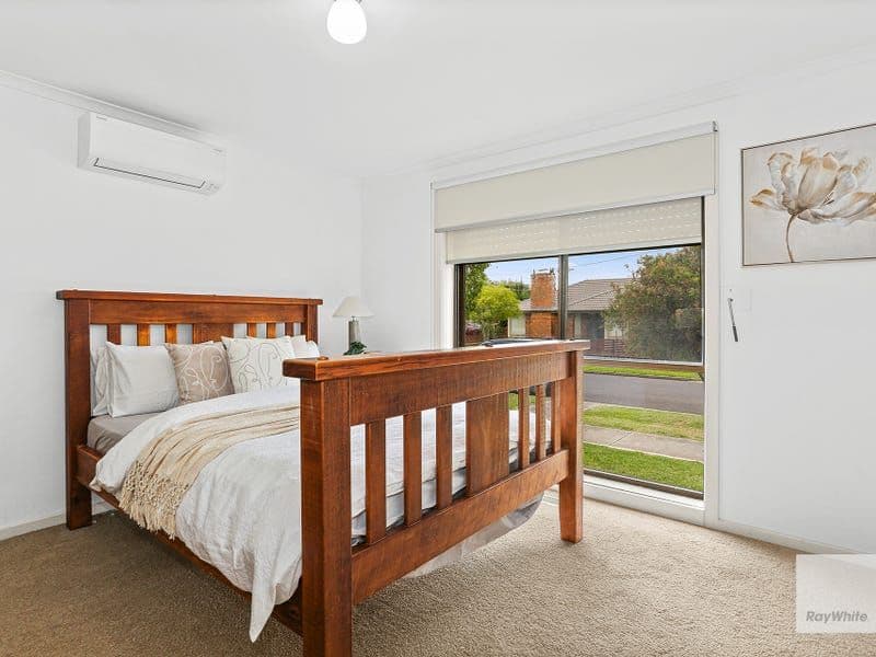 29 Hoddle Way, Altona Meadows VIC 3028, Altona Meadows - Thumbnail 6