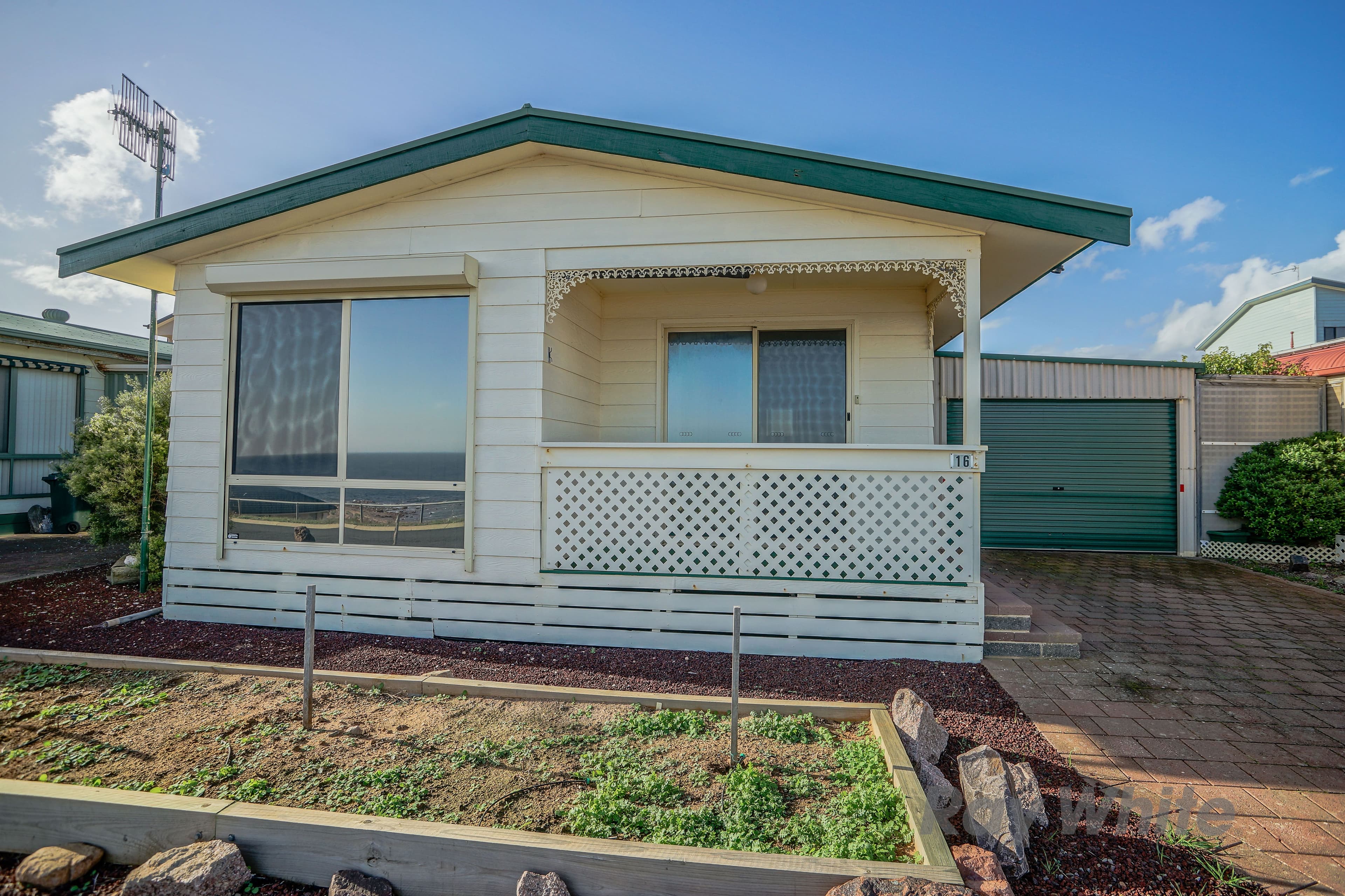 16 Kay Drive, North Beach SA 5556, North Beach - Thumbnail 2