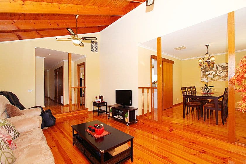 63 Centenary Drive, MILL PARK VIC 3082, Mill Park - Thumbnail 3