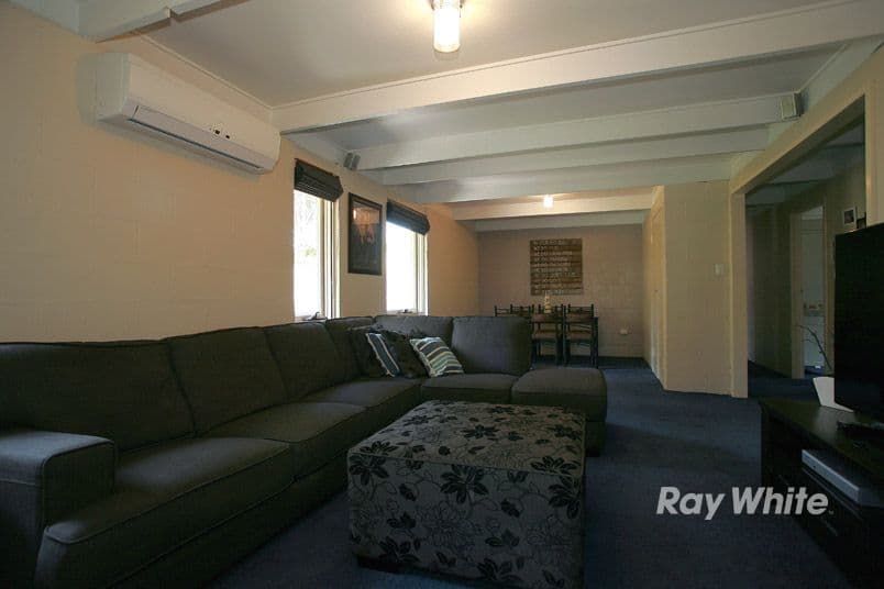8 Curtis Court, CRANBOURNE VIC 3977, Cranbourne - Thumbnail 2