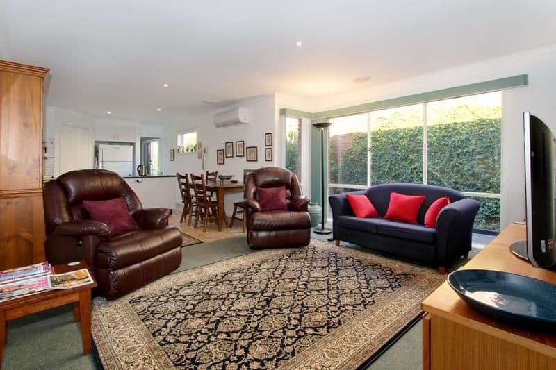 32 Forest Oak Drive, Upper Ferntree Gully VIC 3156, Upper Ferntree Gully - Thumbnail 2