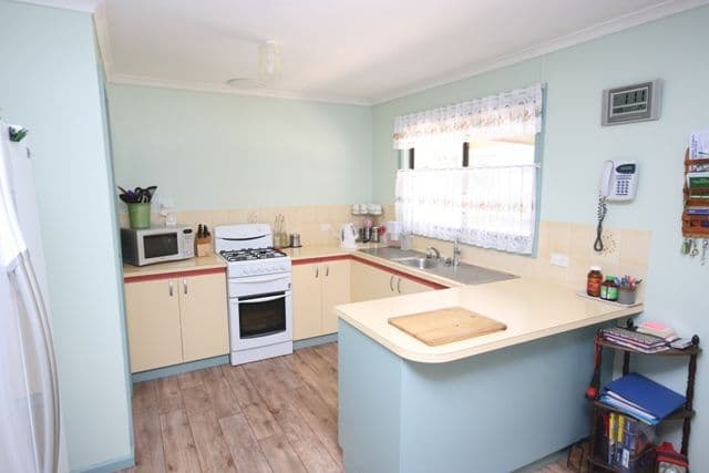 13 Paxton Terrace, BURRA SA 5417, Burra - Thumbnail 3