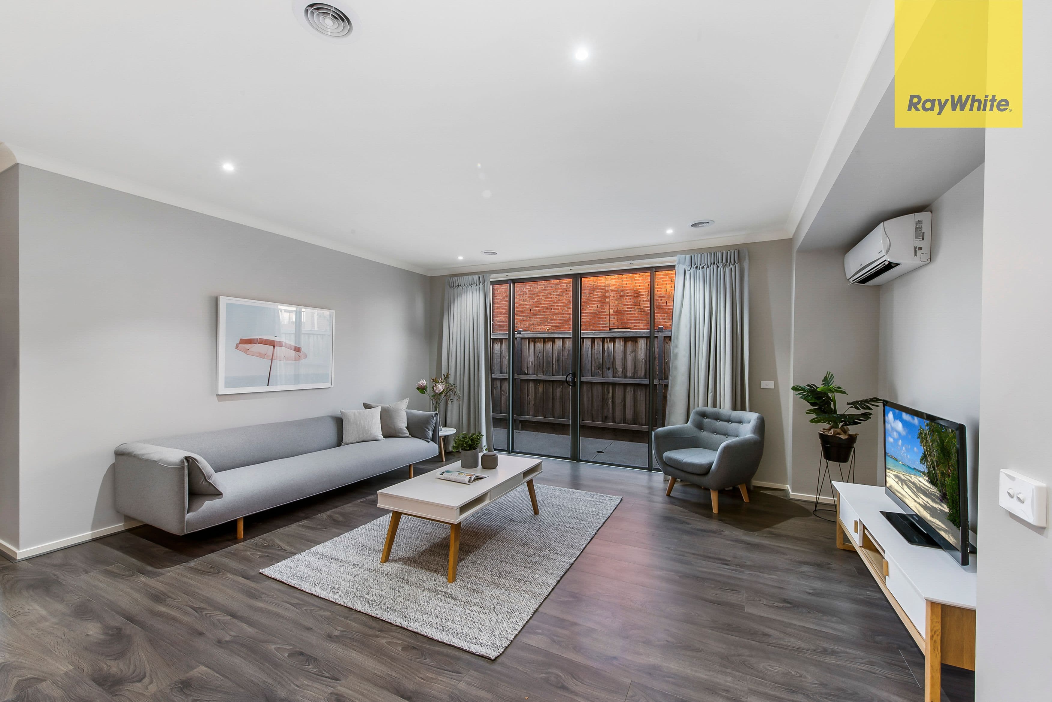 12 Balerno Way, Taylors Hill VIC 3037, Taylors Hill - Thumbnail 2