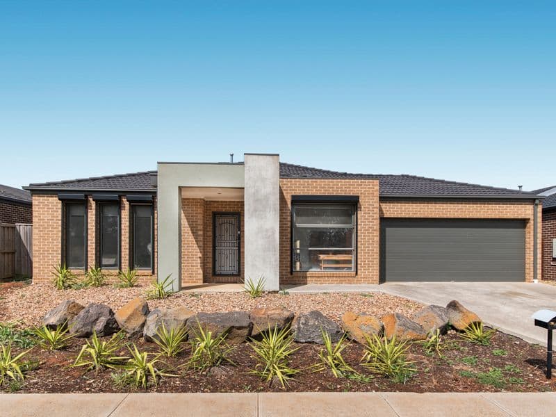 32 Arnolds Creek Boulevard, Melton West VIC 3337, Melton West - Image 1