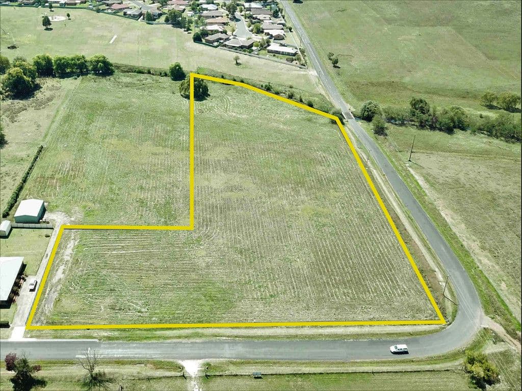 9 Kirkwood Street, Armidale NSW 2350, Armidale - Image 1