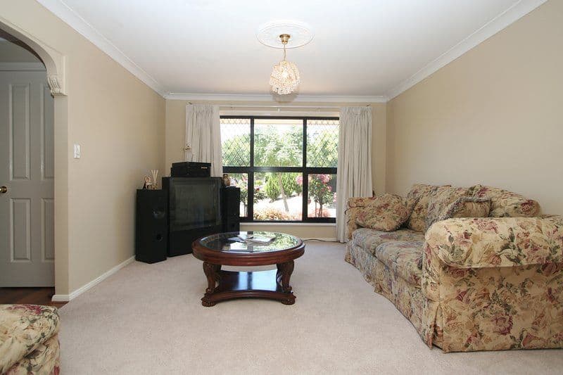 5 Whistler Drive, OAKDEN SA 5086, Oakden - Thumbnail 2