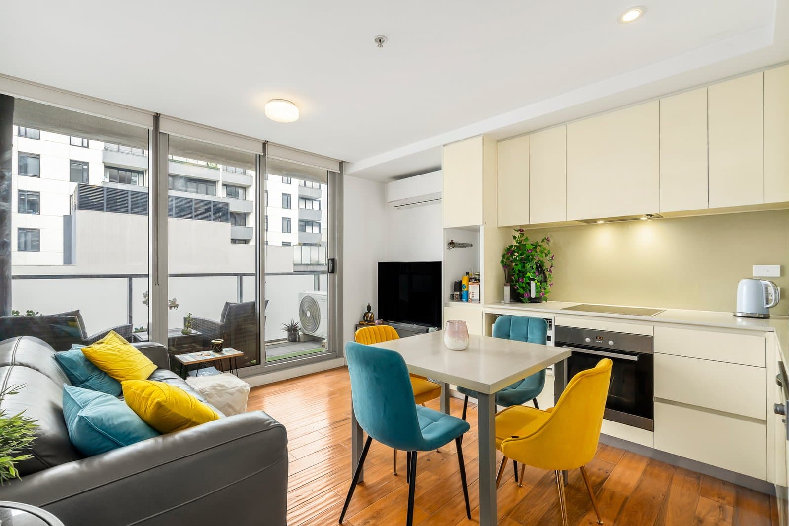 413/101 Bay Street, Port Melbourne, Port Melbourne - Thumbnail 4