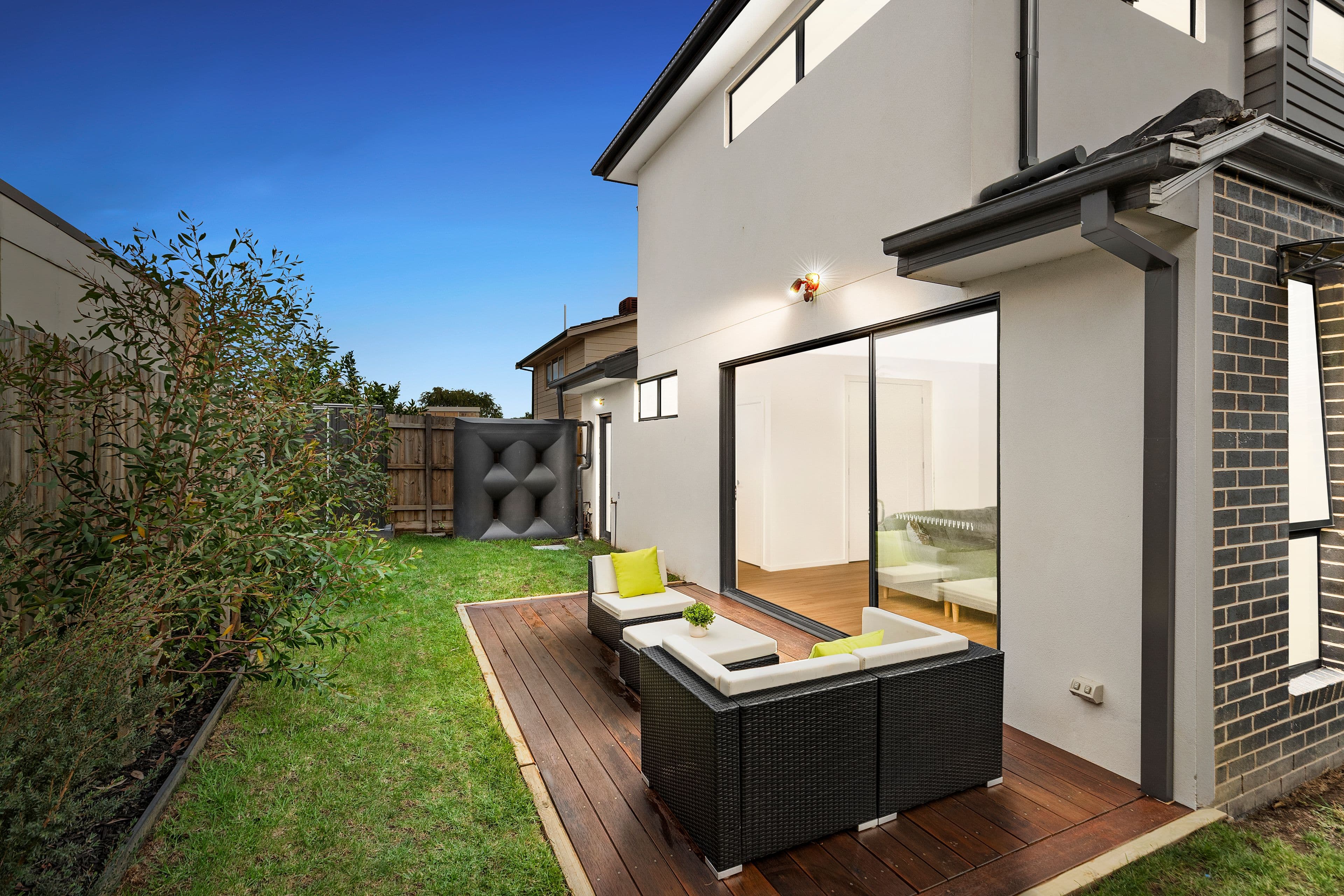 28 Metcalf Crescent, Rowville VIC 3178, Rowville - Thumbnail 2