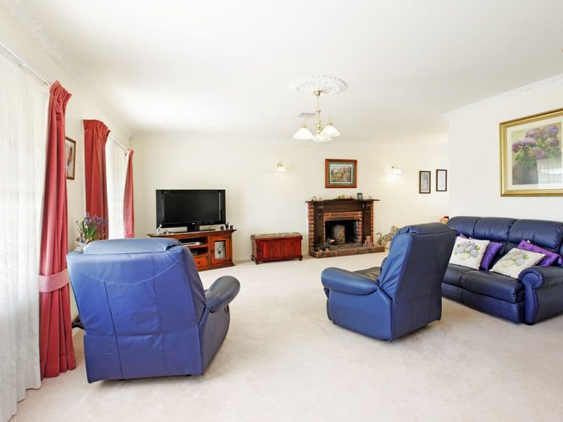 13 Ainslie Avenue, GROVEDALE VIC 3216, Grovedale - Thumbnail 4