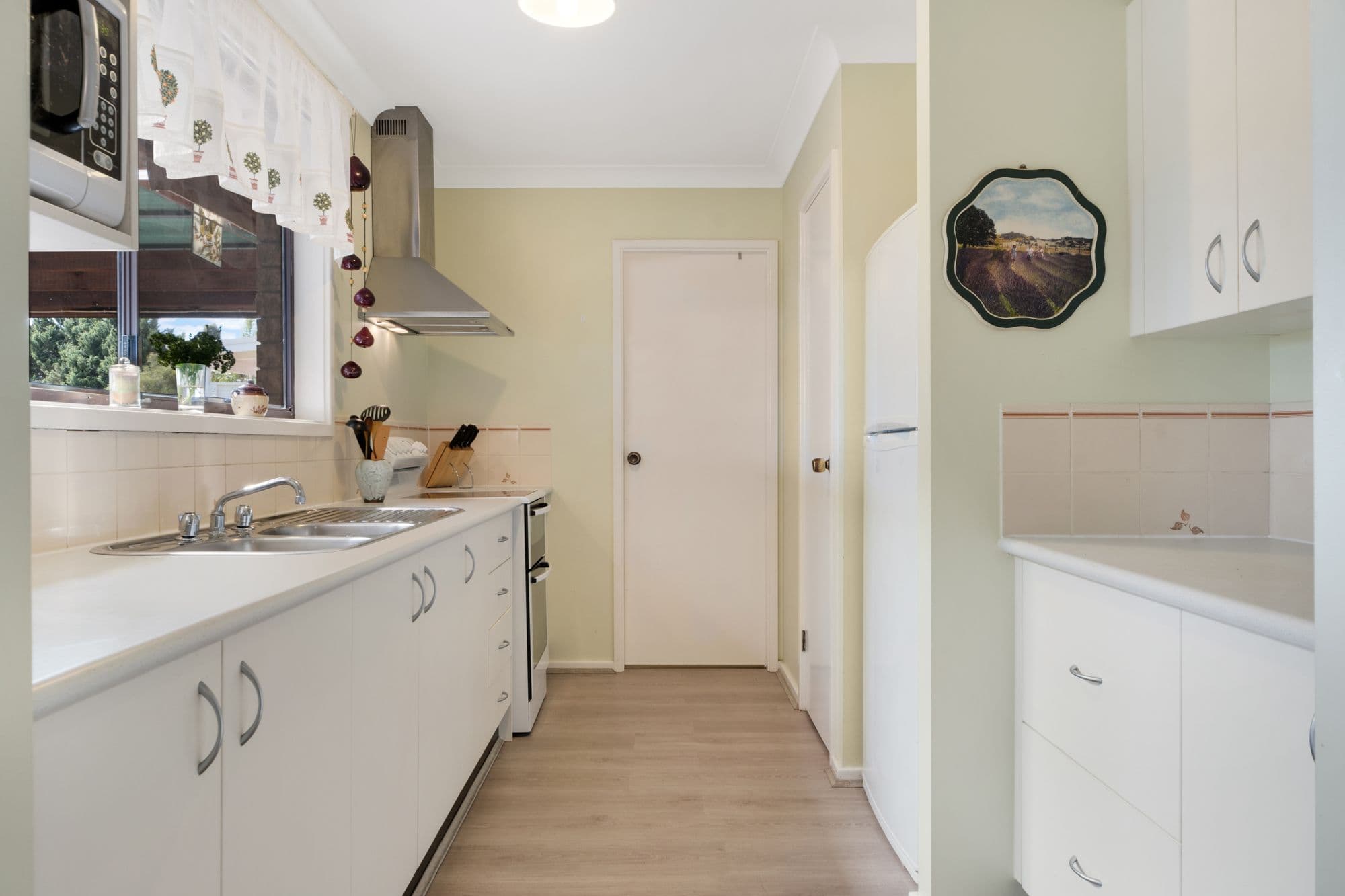 37 Twingleton Avenue, Ambarvale - Thumbnail 4