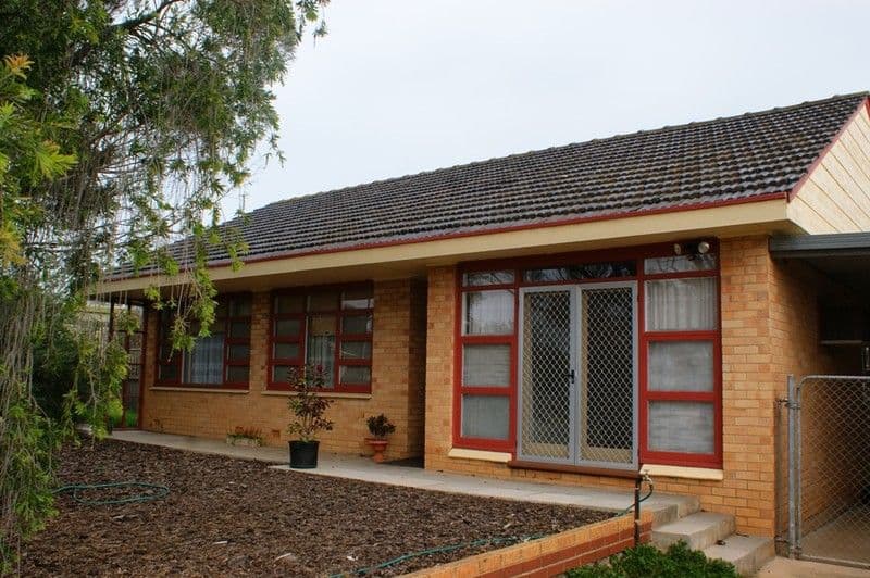 30 Oak Avenue, MURRAY BRIDGE SA 5253, Murray Bridge - Image 1