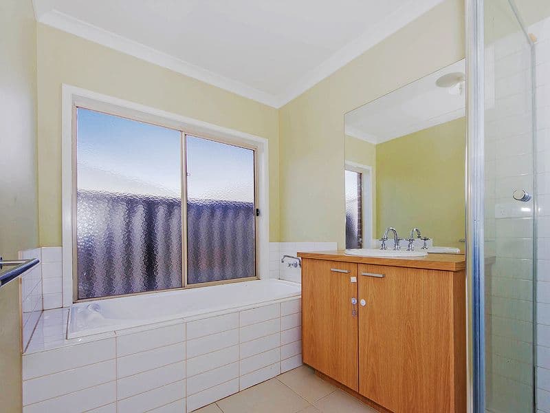 4 COBRAM  Street, TARNEIT VIC 3029, Tarneit - Thumbnail 8