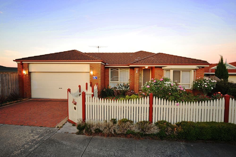 21 Raleon Avenue, FRANKSTON SOUTH VIC 3199, Frankston South - Image 1