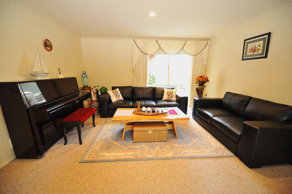 21 Raleon Avenue, FRANKSTON SOUTH VIC 3199, Frankston South - Thumbnail 2