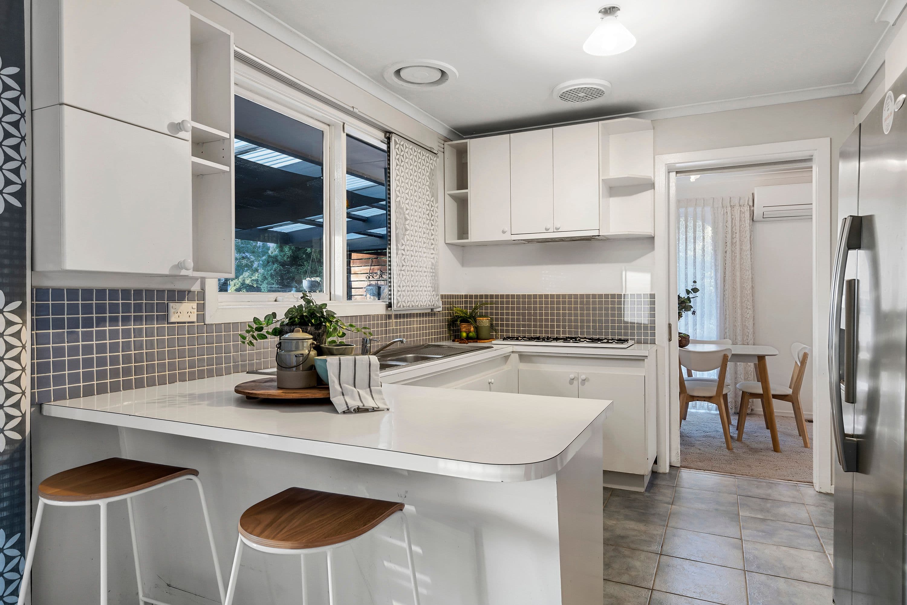 64 Grieve Parade, Altona - Thumbnail 2